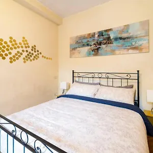 Apartment Elegante E La Foglia D'oro, Bologna